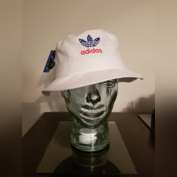 Adidas Bucket Hat - Picture 1 of 4
